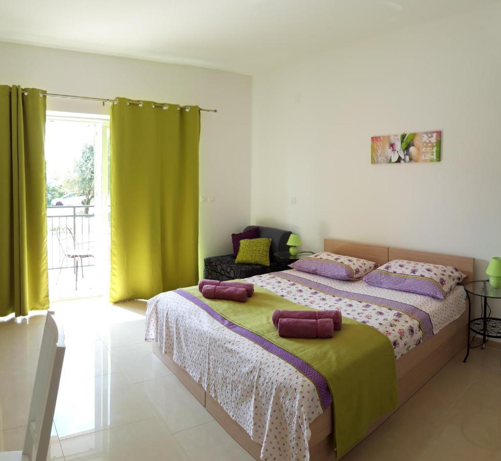 Mare And Terra Apartments Рабац Екстериор снимка