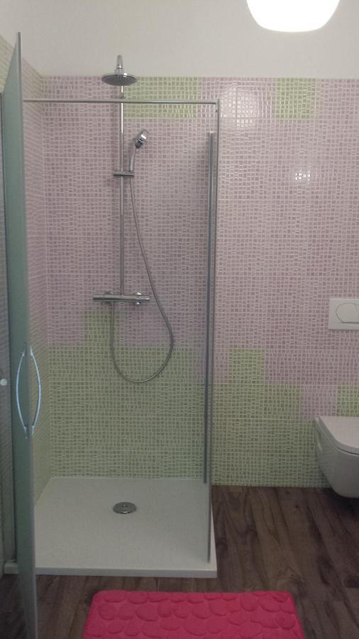 Mare And Terra Apartments Рабац Екстериор снимка